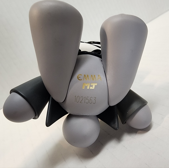 EMMA'S WEDDING BRIDEGROOM WOLF - Picture 4 of 5